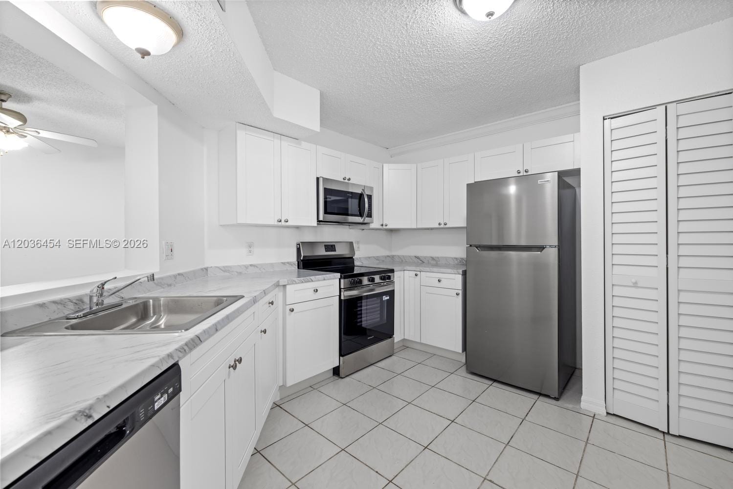 1055 N Franklin Avenue 1055G — photo 10
