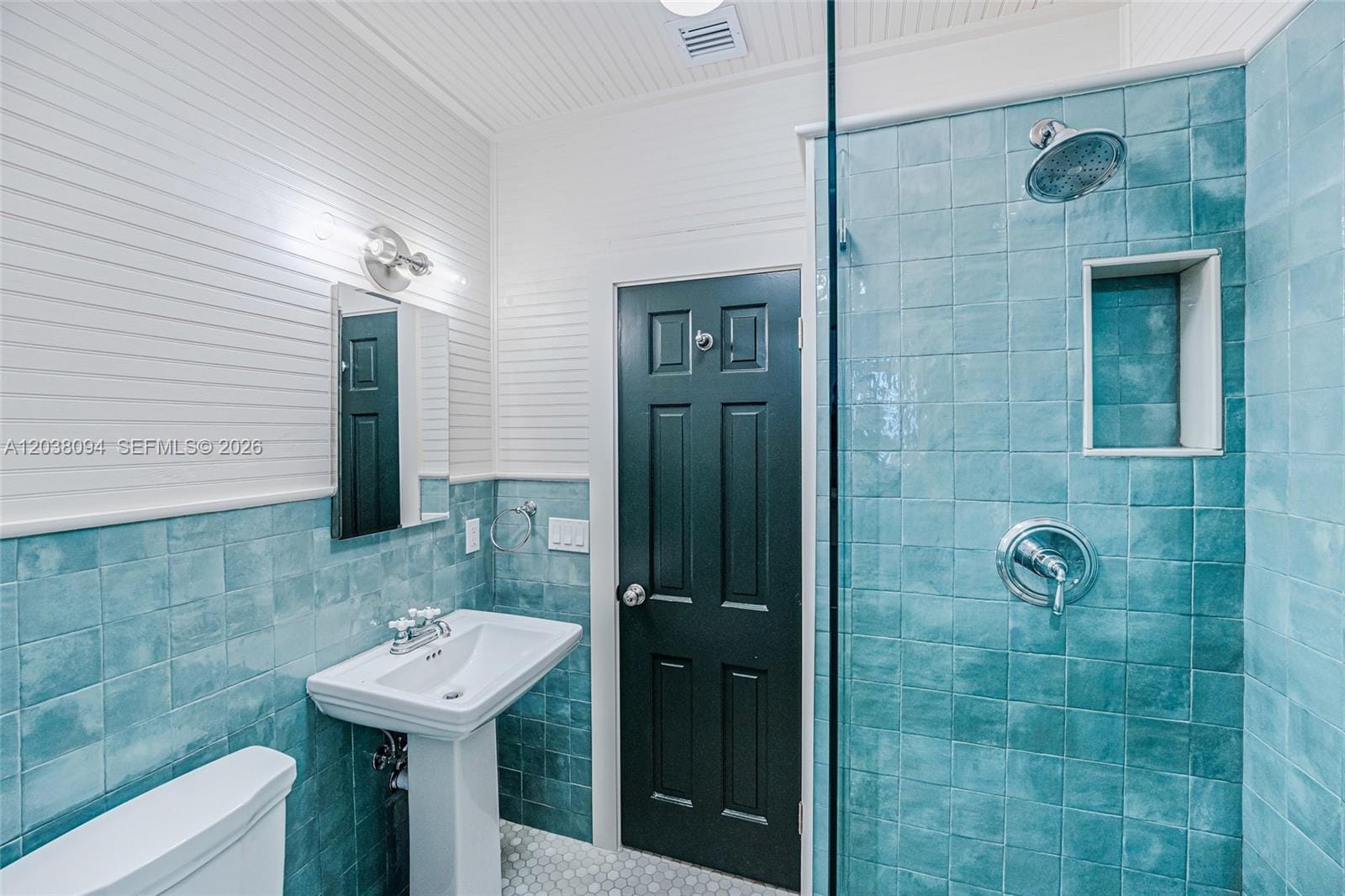 3826 Oak Avenue 3826 — photo 11