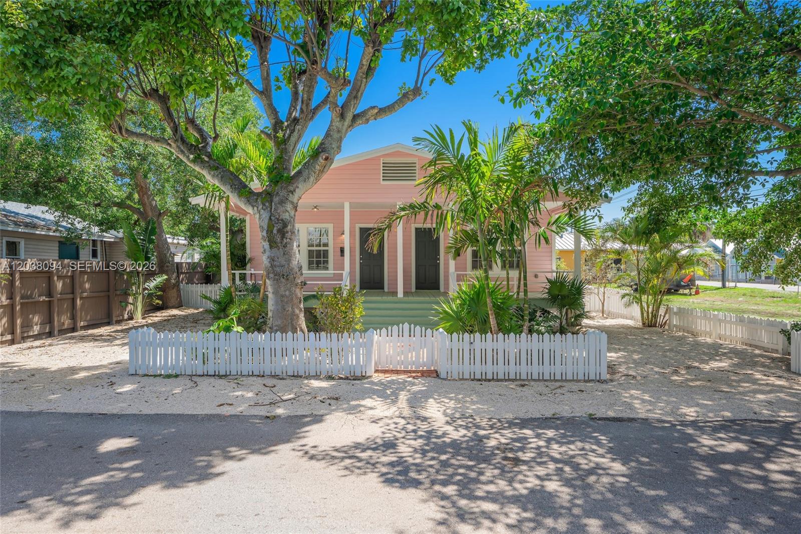 3826 Oak Avenue 3826, Miami, FL 33133, Miami