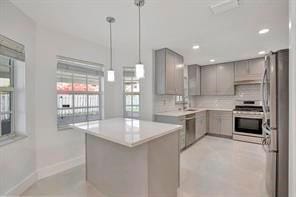2410 NW 137th Terrace — photo 9