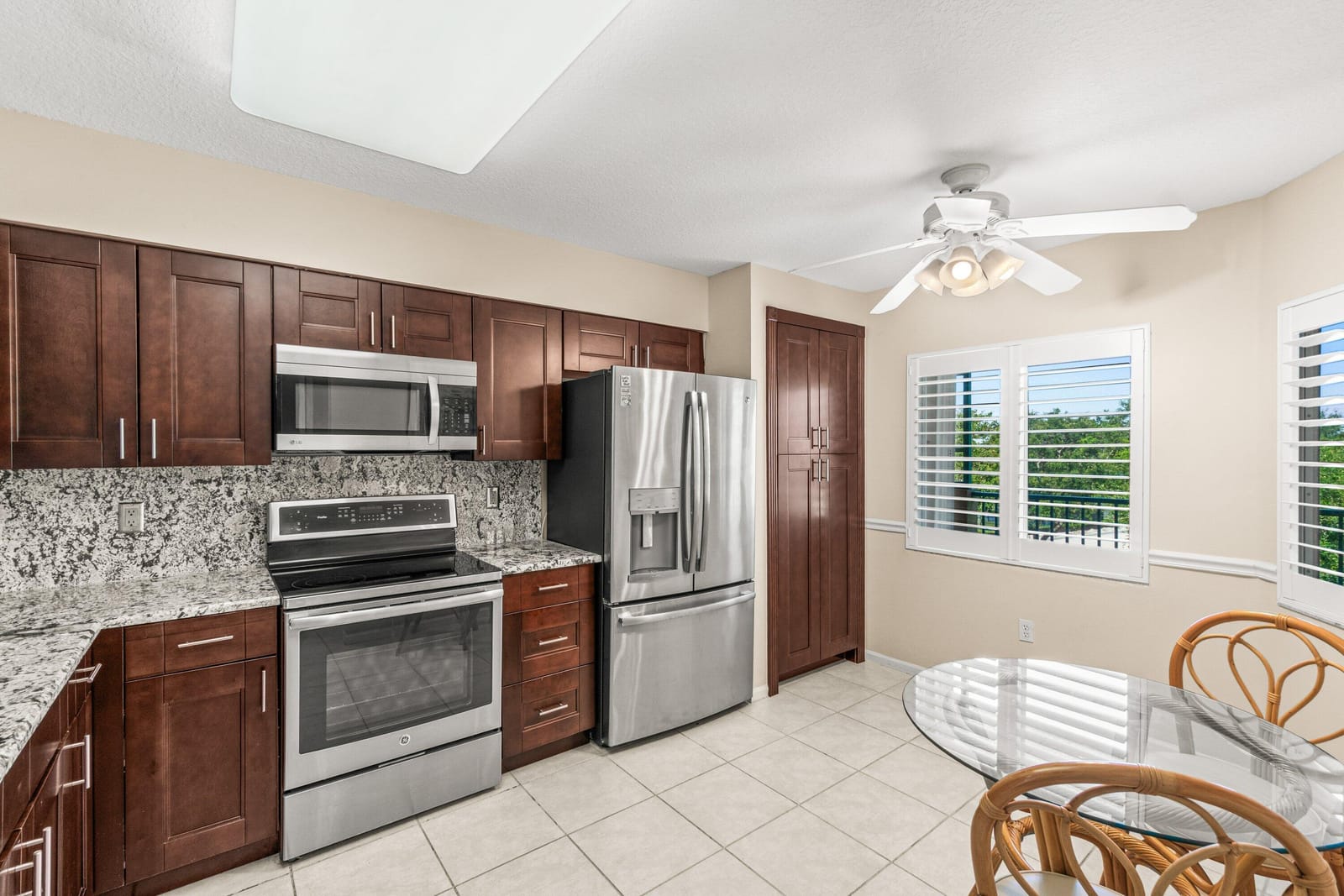 12560 Majesty Circle 401, Boynton Beach, FL 33437 photo 12
