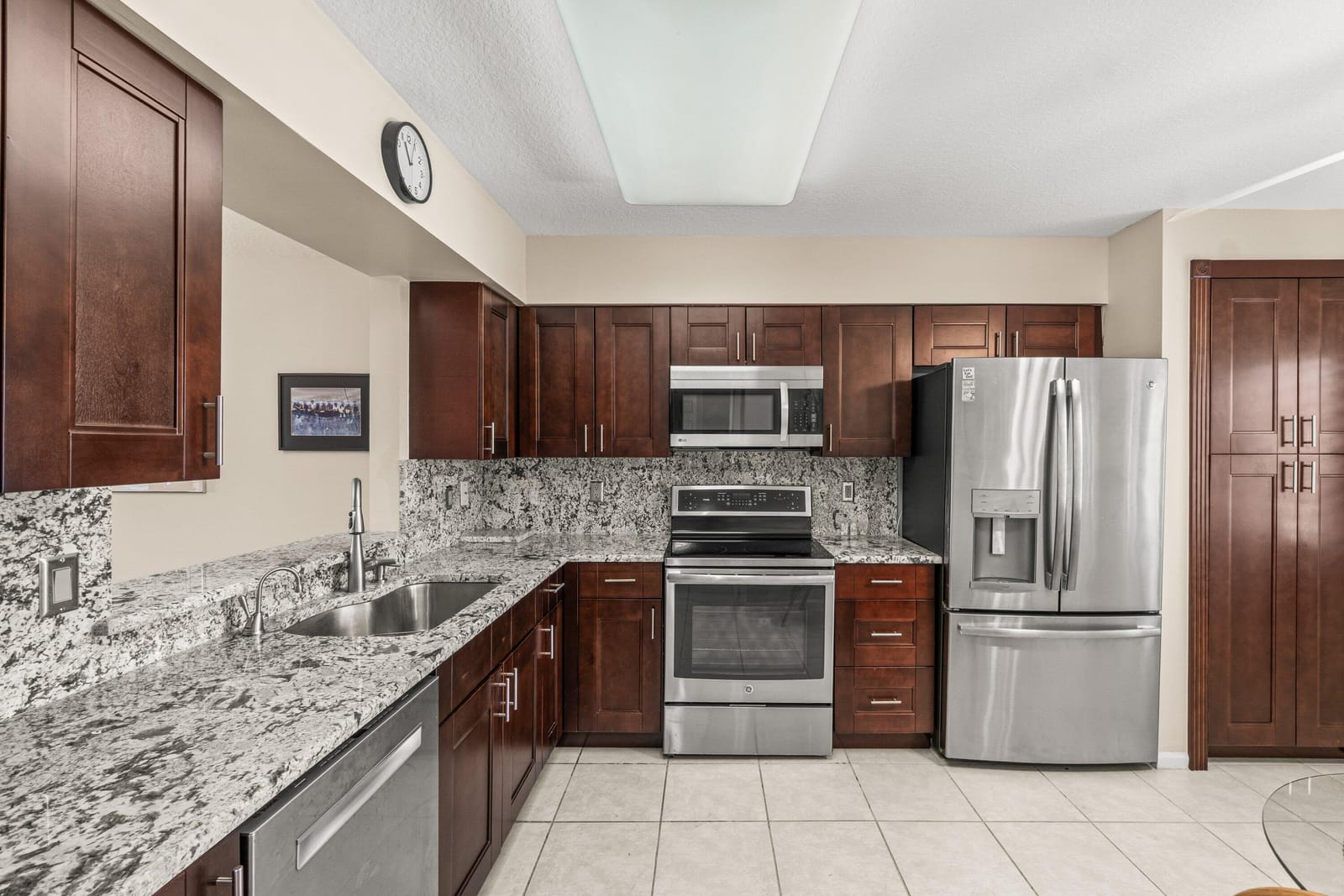 12560 Majesty Circle 401, Boynton Beach, FL 33437 photo 6