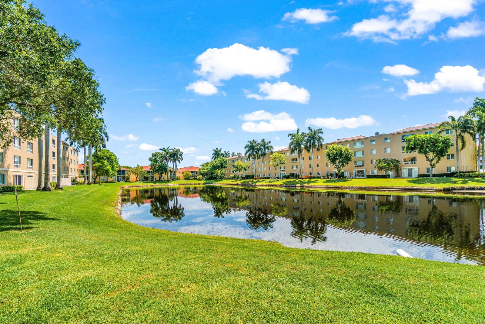 12560 Majesty Circle 401, Boynton Beach, FL 33437 photo 10