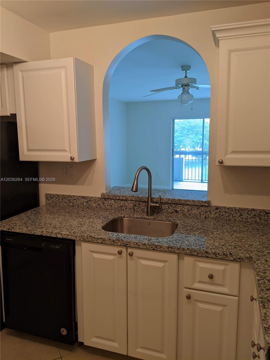 711 N Pine Island Road 314, Plantation, FL 33324, Plantation