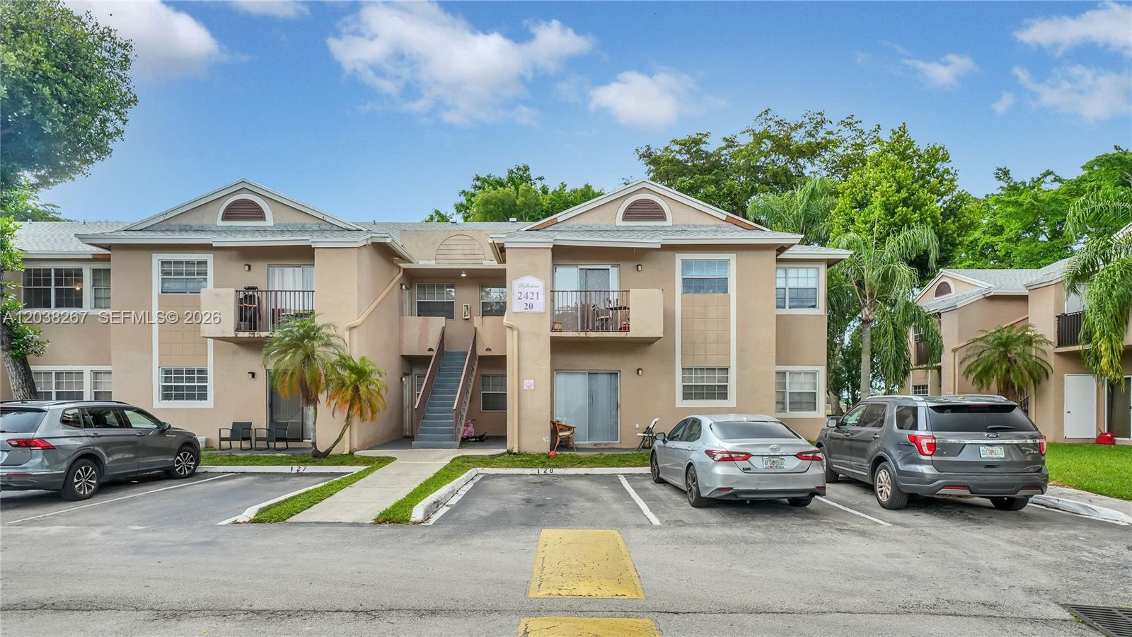 2421 NW 96th Terrace 20I, Pembroke Pines, FL 33024, Pembroke Pines