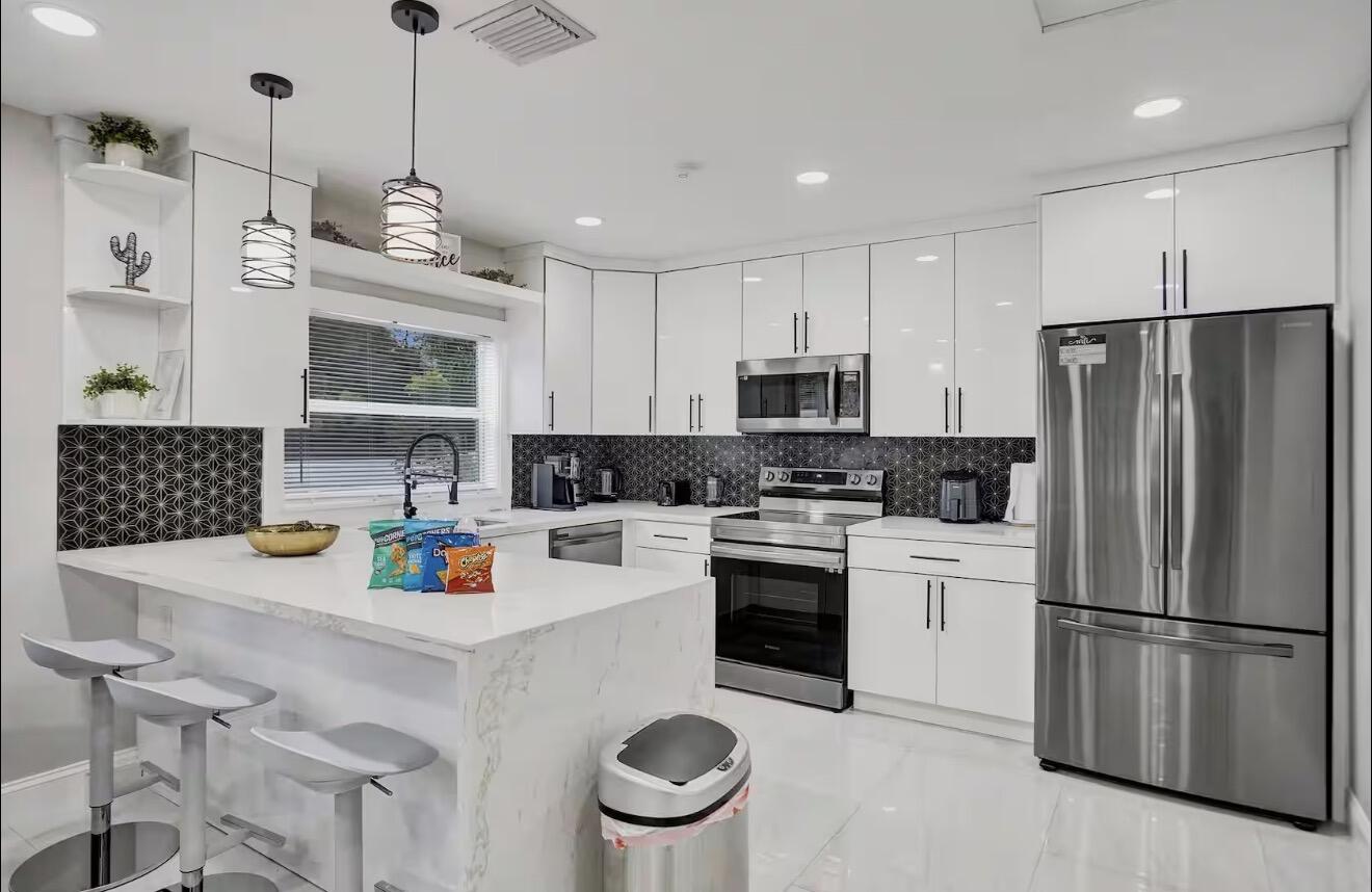 1701 Jefferson Street, Hollywood, FL 33020, Hollywood