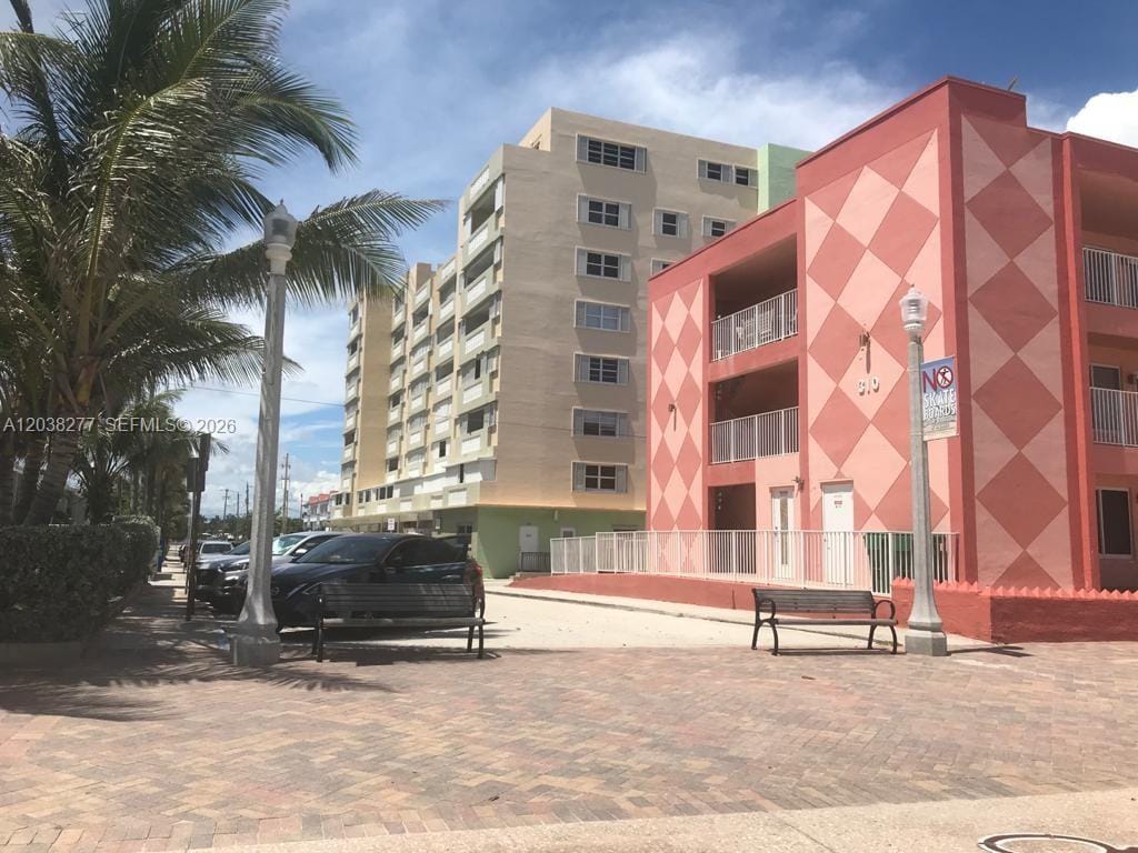 320 S Surf Road 305, Hollywood, FL 33019 photo 16