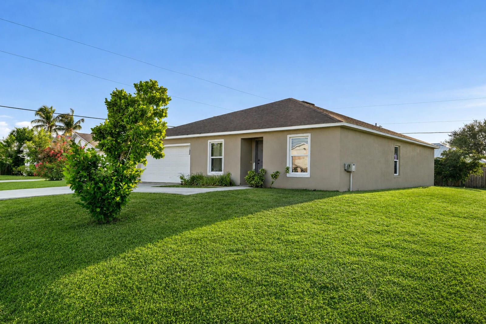 1122 SW Del Rio Boulevard — photo 3