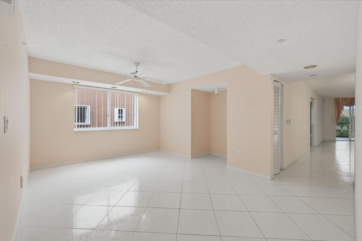 7649 E Granville Drive 301 — photo 12