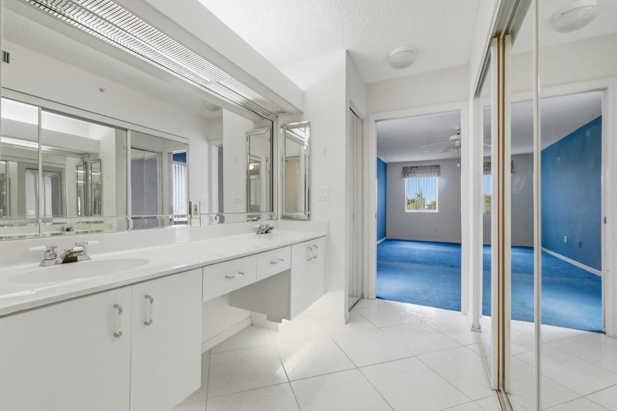 7649 E Granville Drive 301, Tamarac, FL 33321 photo 23