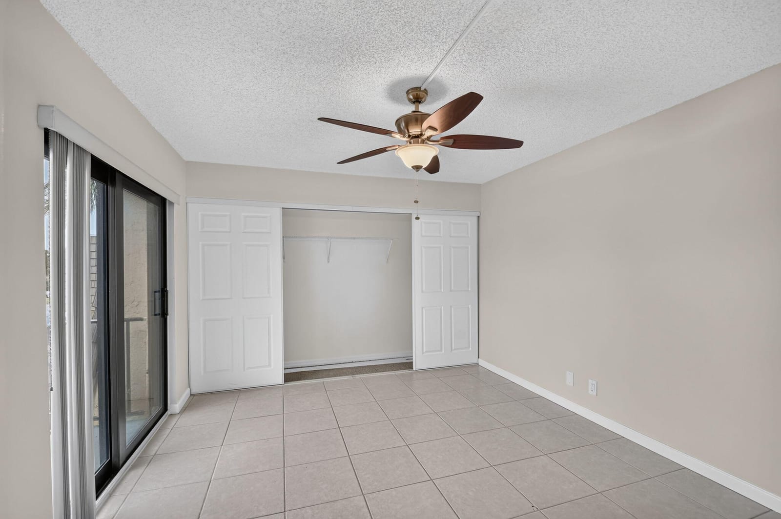 744 Springdale Circle, Palm Springs, FL 33461 photo 23