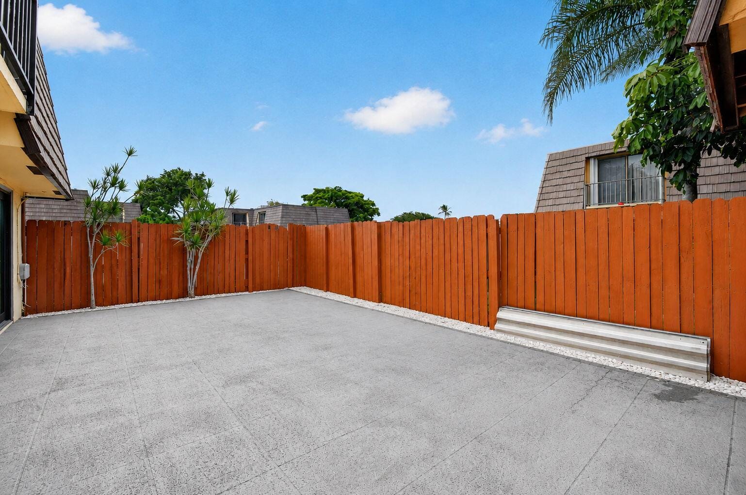744 Springdale Circle, Palm Springs, FL 33461 photo 5
