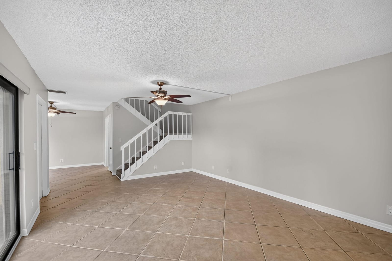 744 Springdale Circle, Palm Springs, FL 33461 photo 7