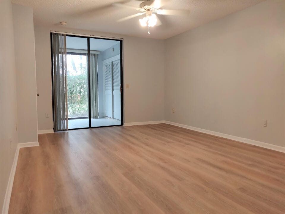 5139 Europa Drive H — photo 5