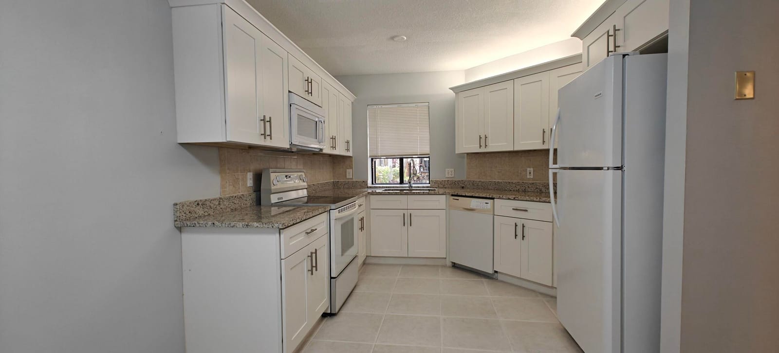 5139 Europa Drive H — photo 7