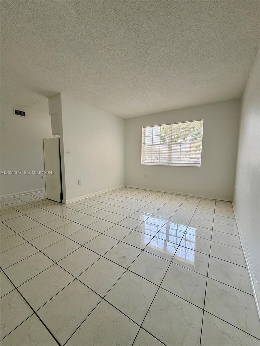 4340 NW 11th Street 4 — photo 2