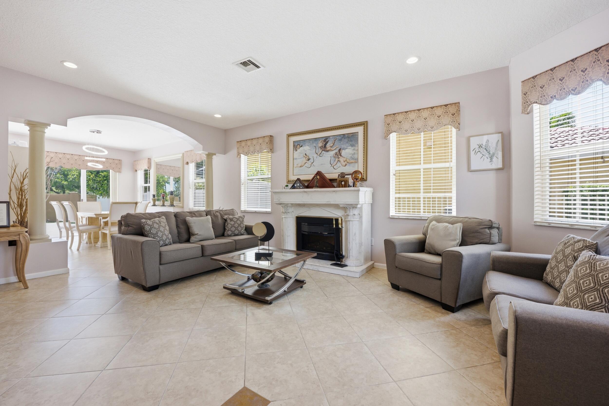 16918 SW 16th Street, Pembroke Pines, FL 33027 photo 13
