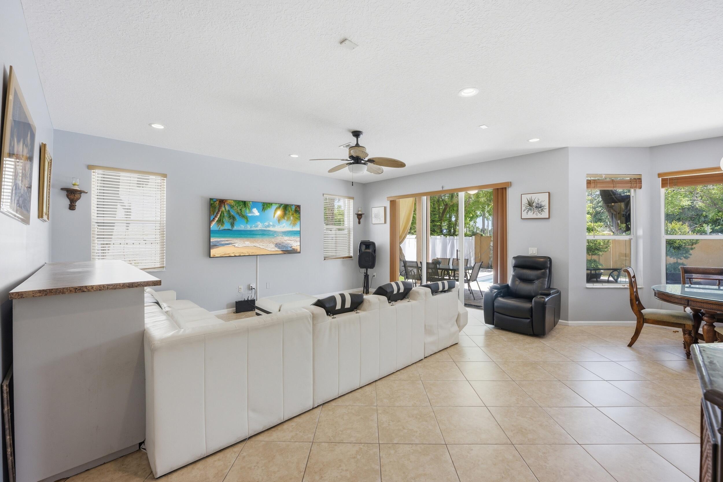 16918 SW 16th Street, Pembroke Pines, FL 33027 photo 23