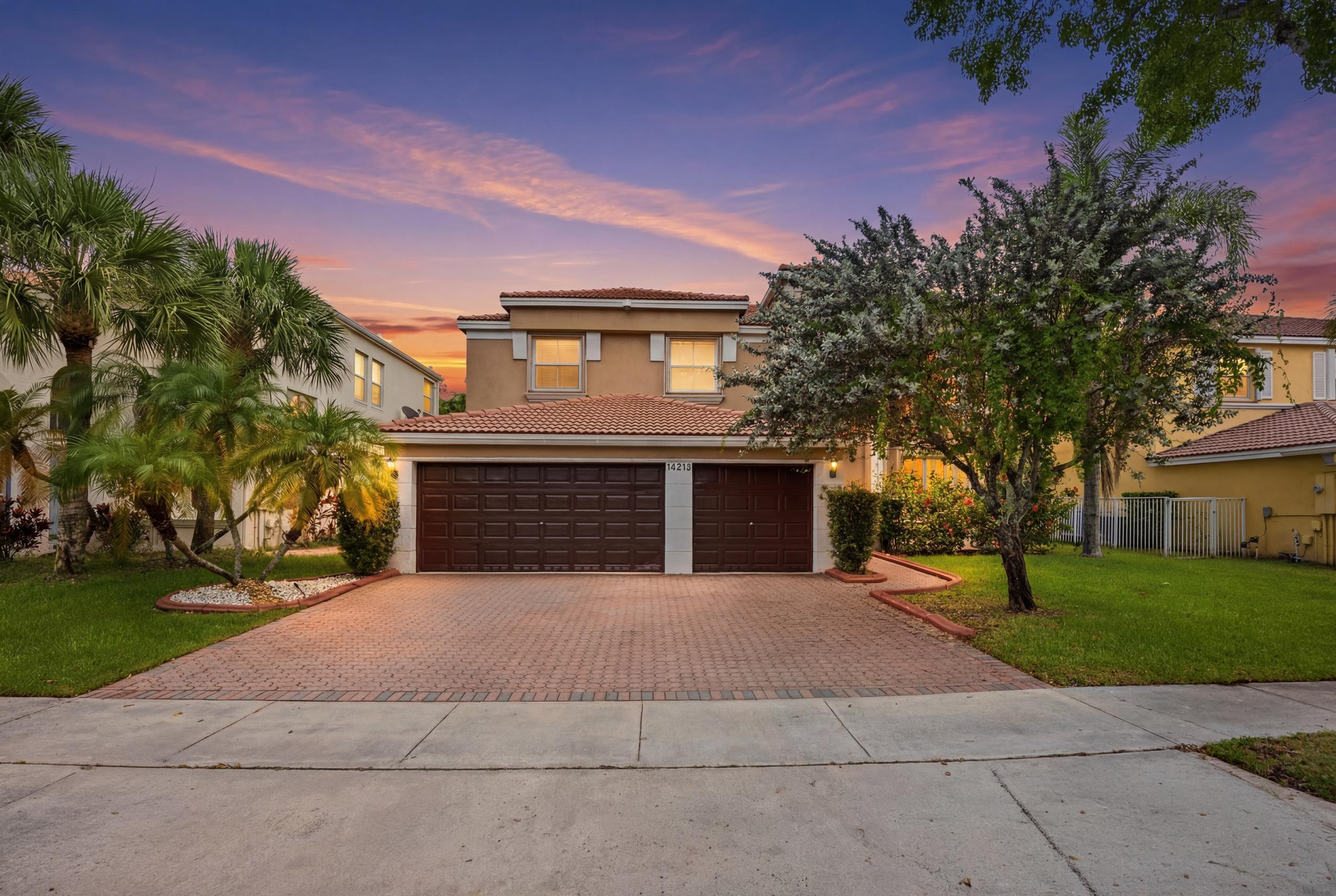 16918 SW 16th Street, Pembroke Pines, FL 33027, Pembroke Pines