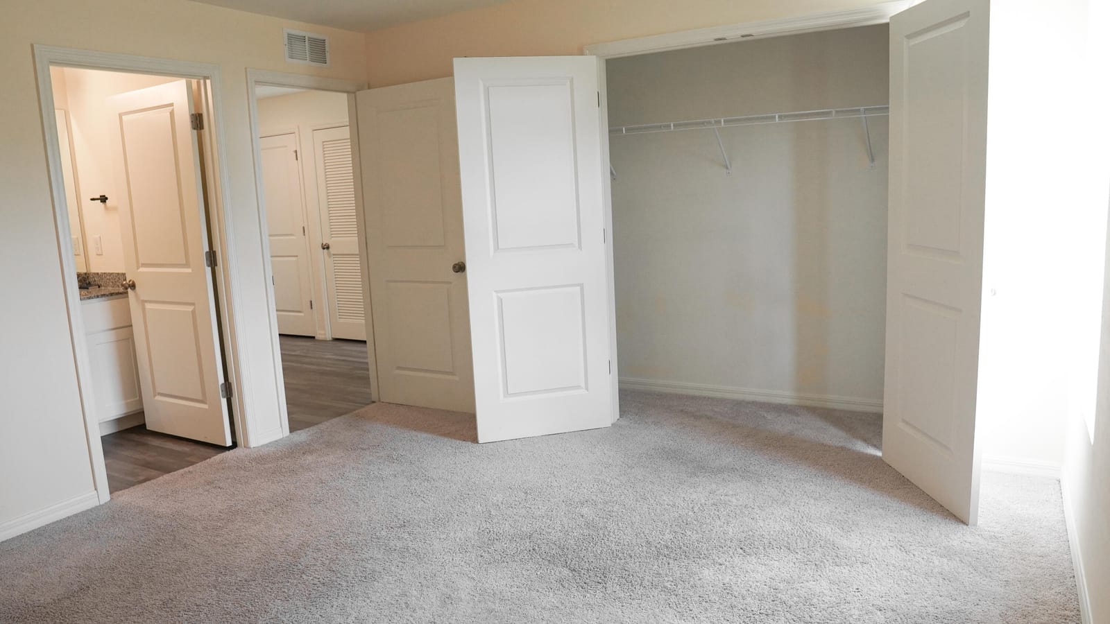 26 NE 12th Terrace — photo 11