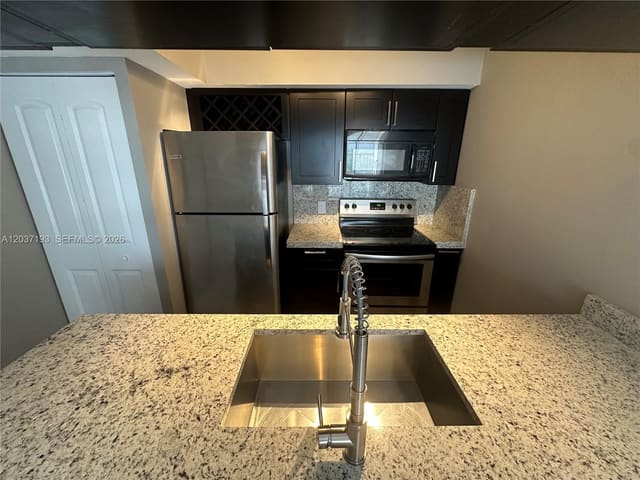 5672 Rock Island Road 260, Tamarac, FL 33319