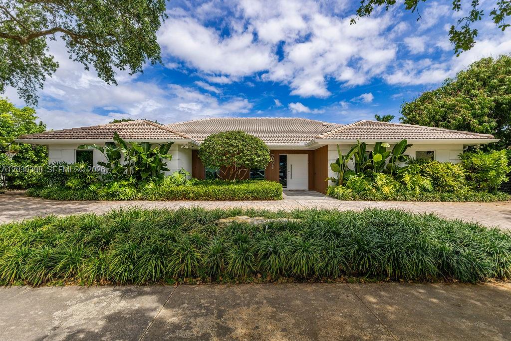 2021 NE 212th Street, Miami, FL 33179, Miami