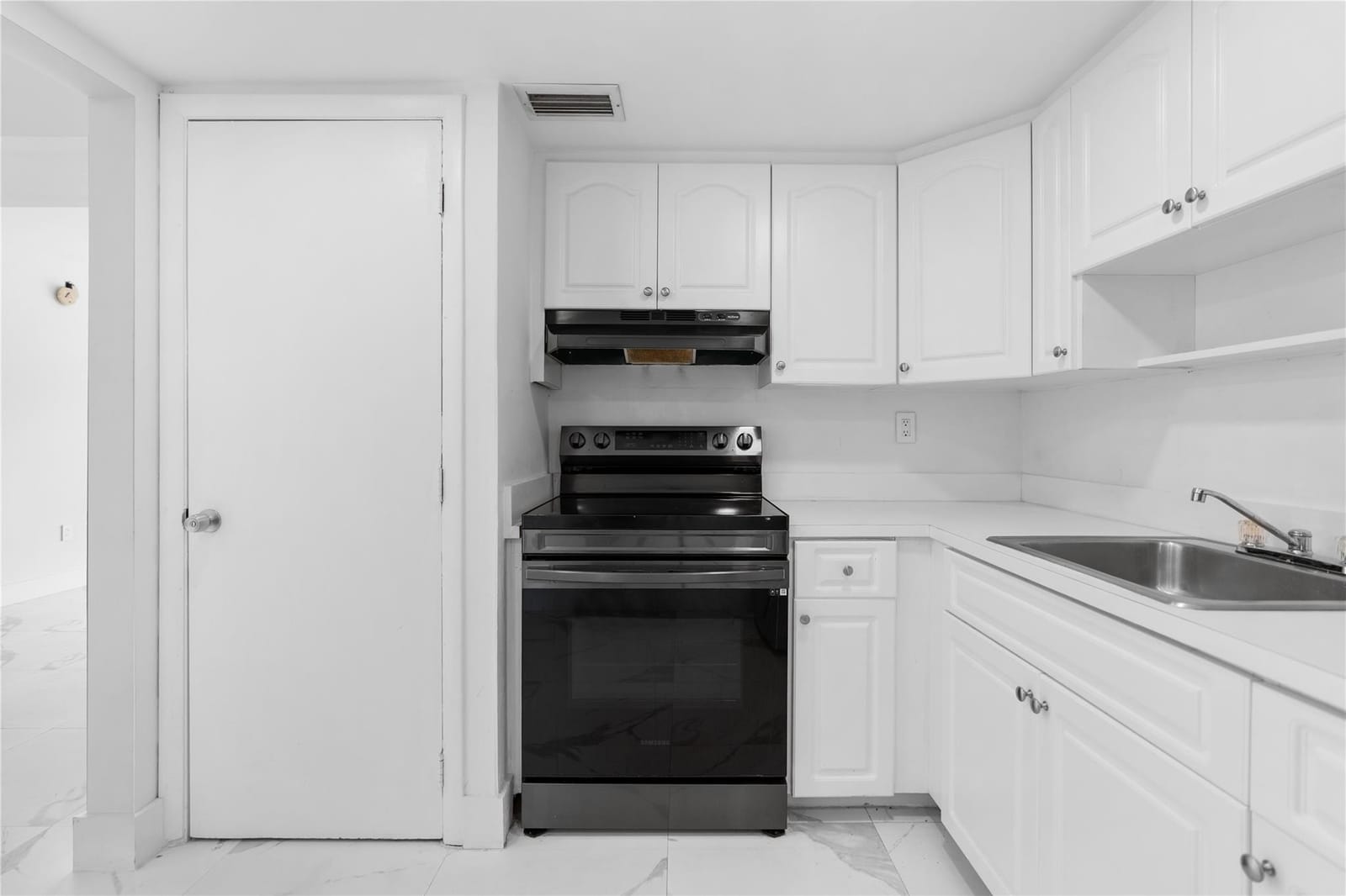 4164 Inverrary Drive 412, Lauderhill, FL 33319 photo 4