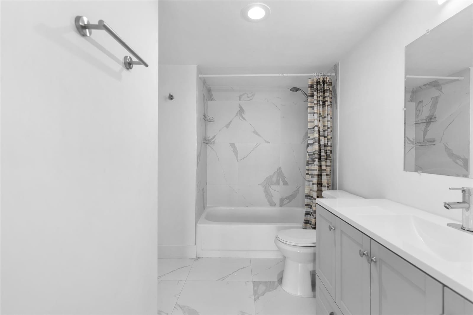 4164 Inverrary Drive 412, Lauderhill, FL 33319 photo 9