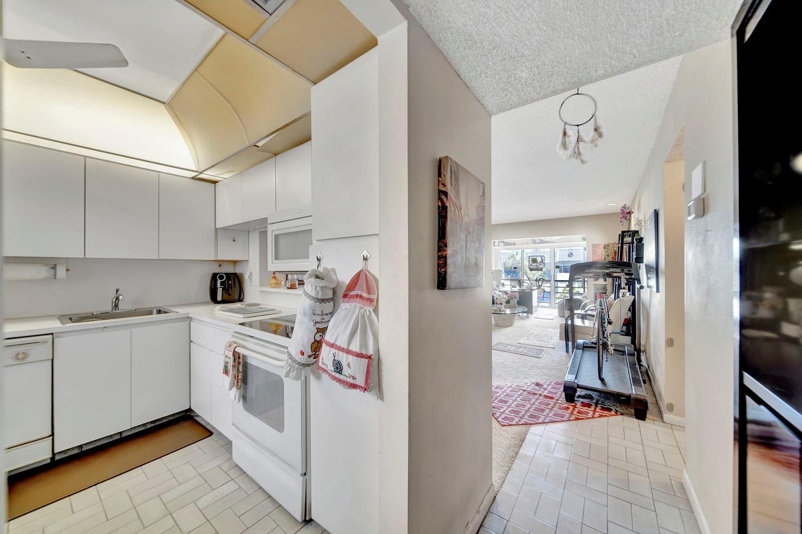 3100 Holiday Springs Boulevard 305, Margate, FL 33063 photo 4