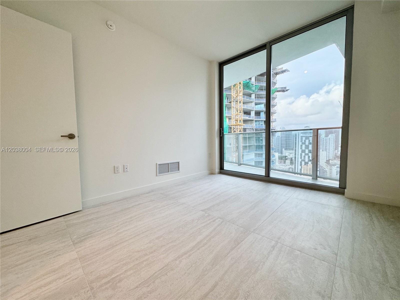 77 SE 5th Street 4002, Miami, FL 33131 photo 14