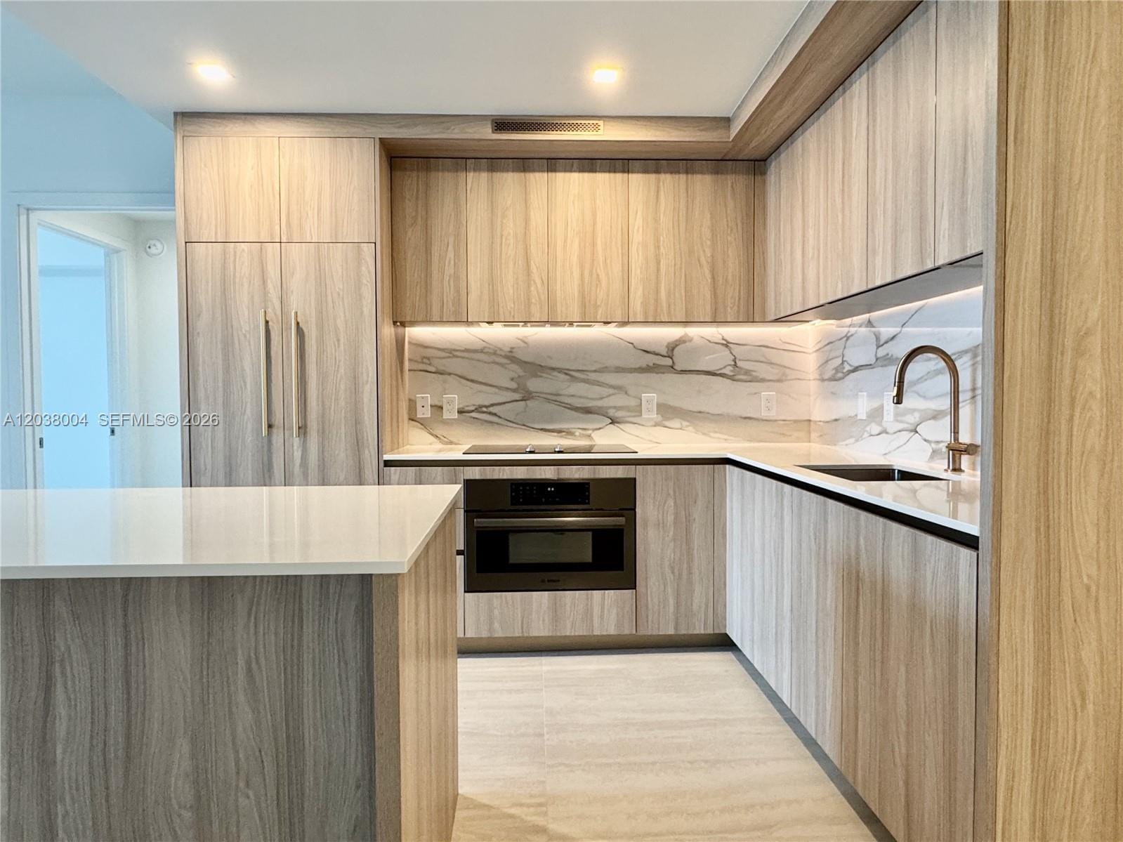 77 SE 5th Street 4002, Miami, FL 33131 photo 5
