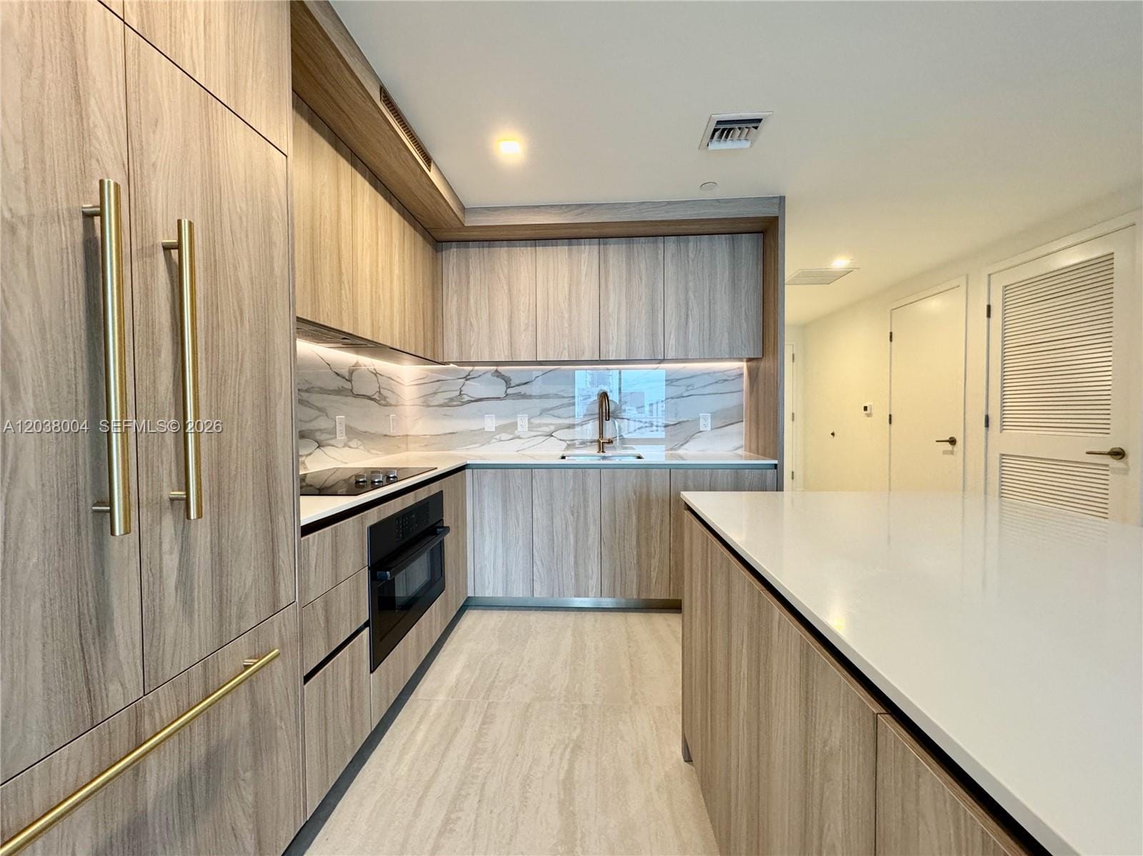 77 SE 5th Street 4002, Miami, FL 33131 photo 7