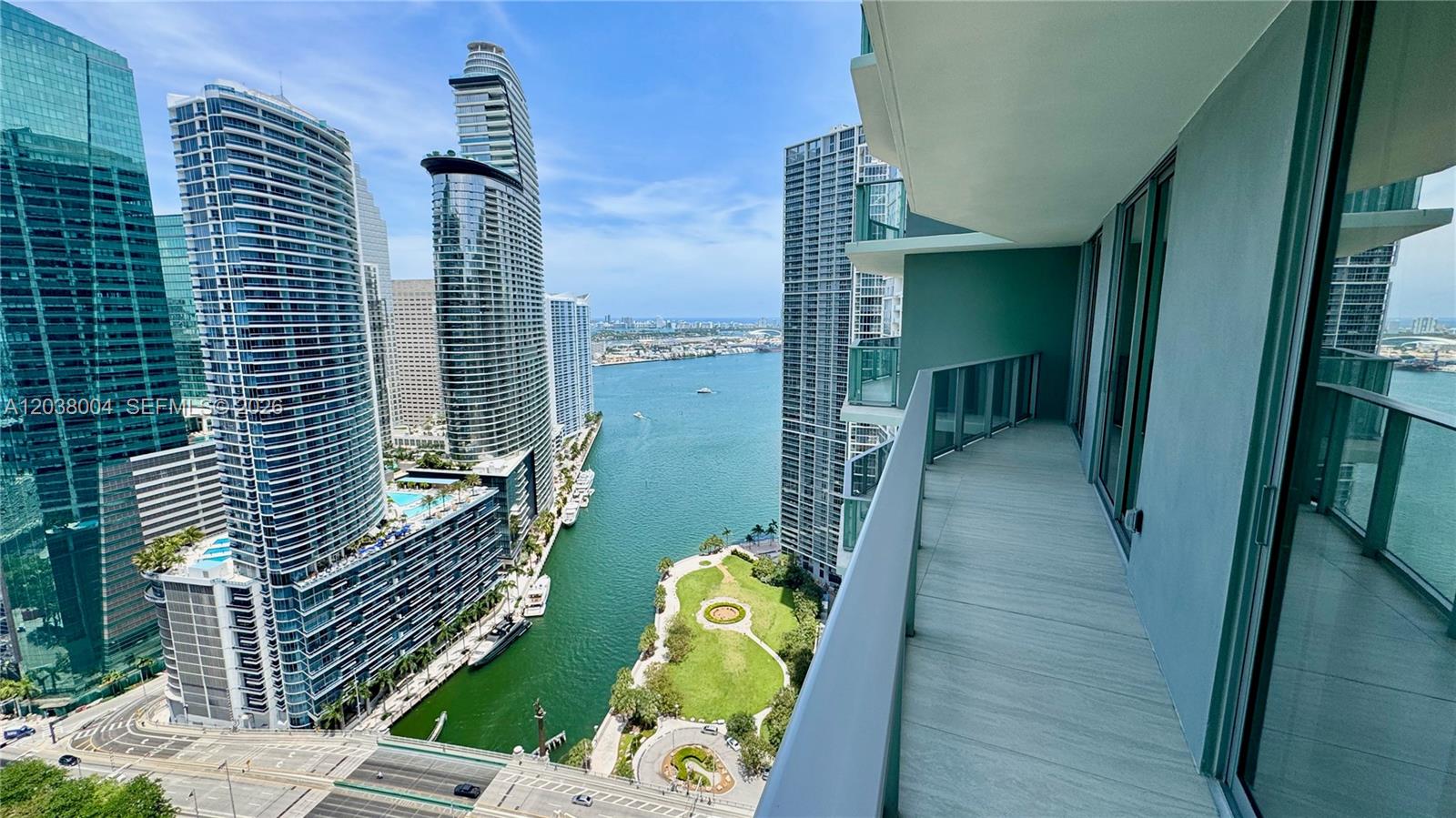 77 SE 5th Street 4002, Miami, FL 33131, Miami