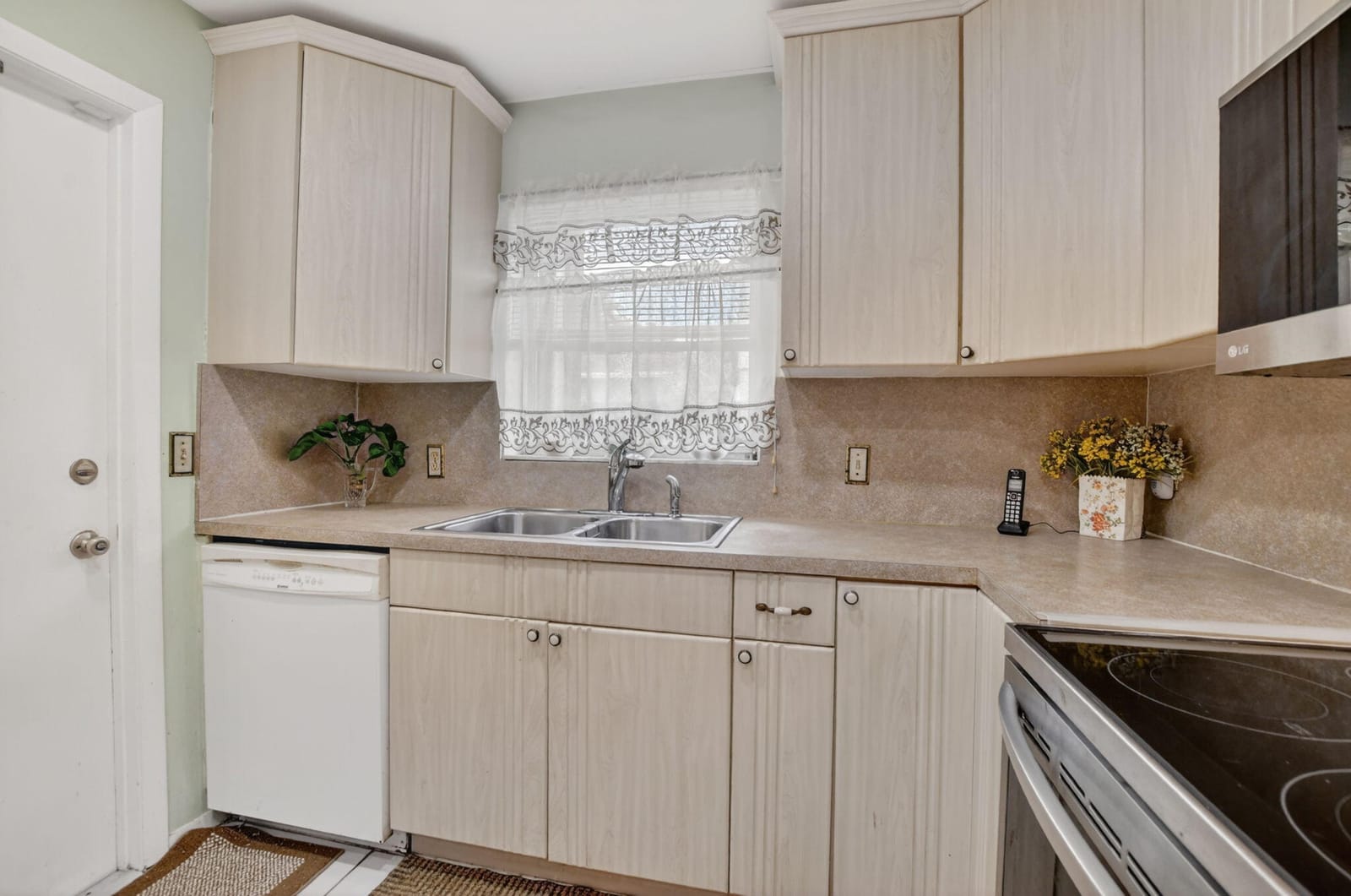 3857 NW 1st Place, Deerfield Beach, FL 33442 photo 8