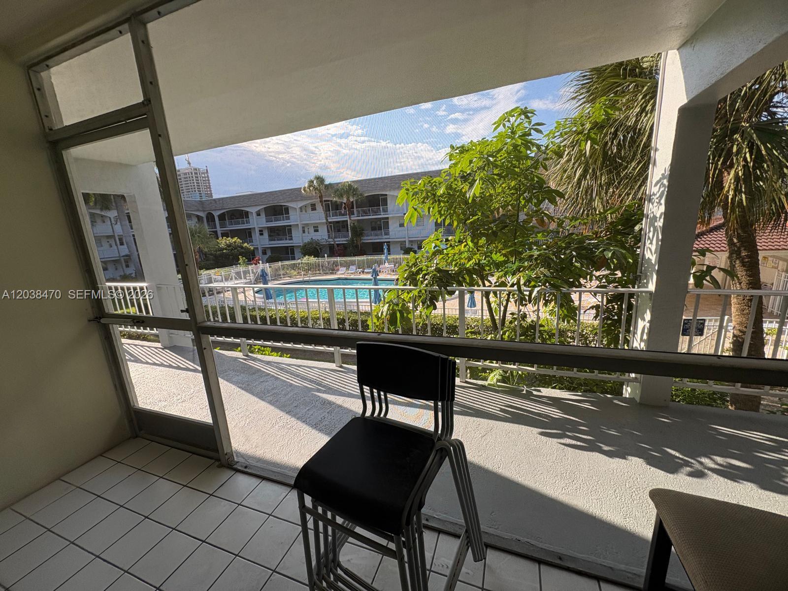 541 Blue Heron Drive 215, Hallandale Beach, FL 33009, Hallandale Beach