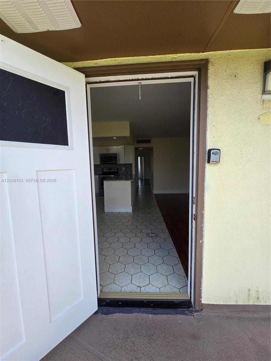 121 Saxony C 121, Delray Beach, FL 33446 photo 4