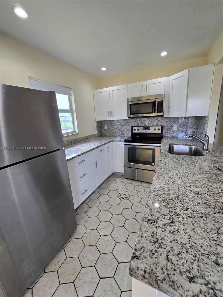 121 Saxony C 121, Delray Beach, FL 33446 photo 7