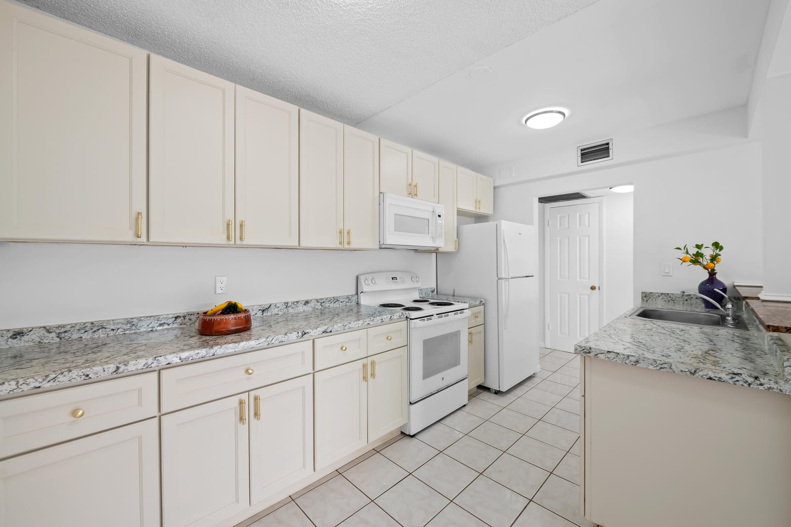 5190 E Sabal Palm Boulevard 209 — photo 1
