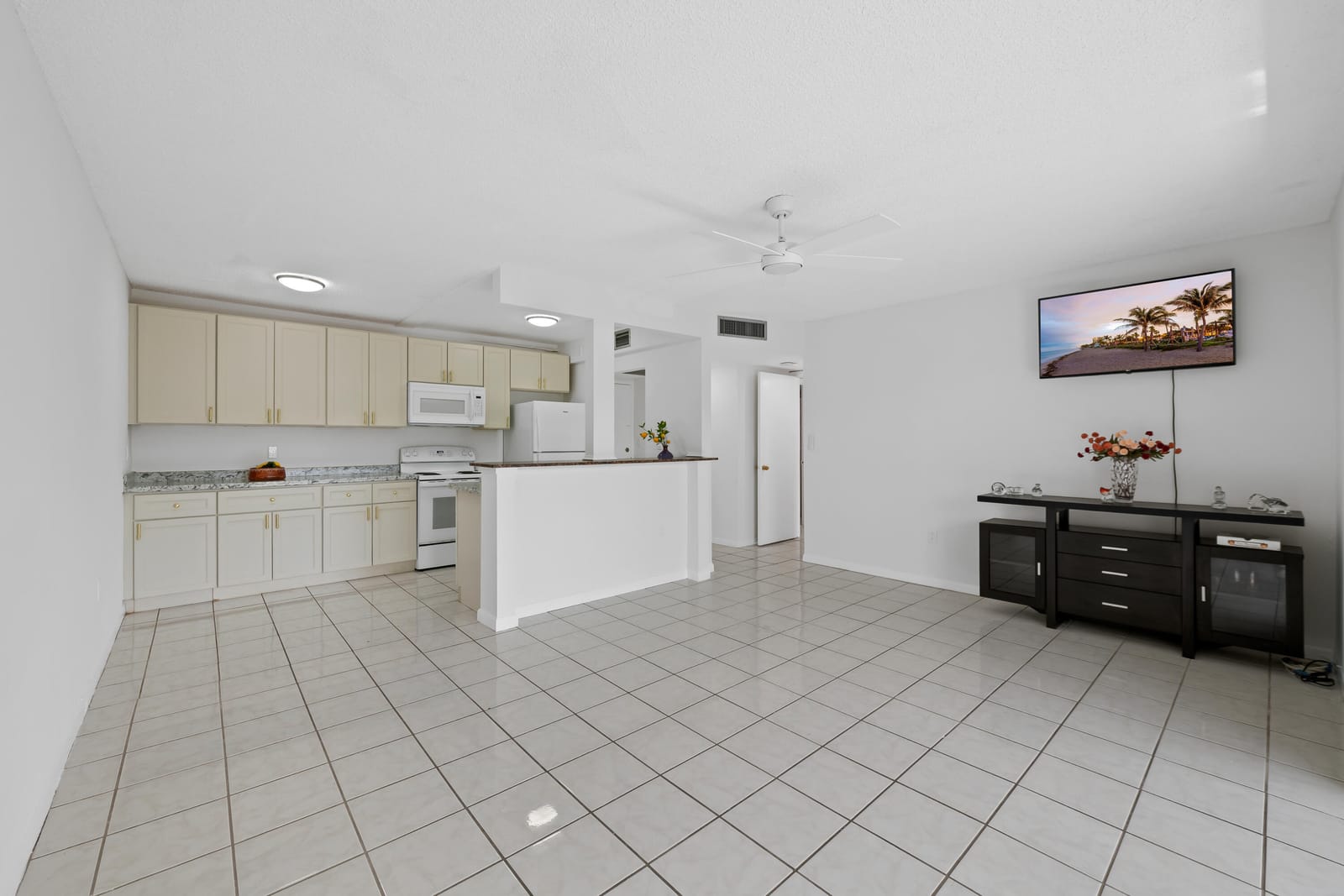 5190 E Sabal Palm Boulevard 209 — photo 7