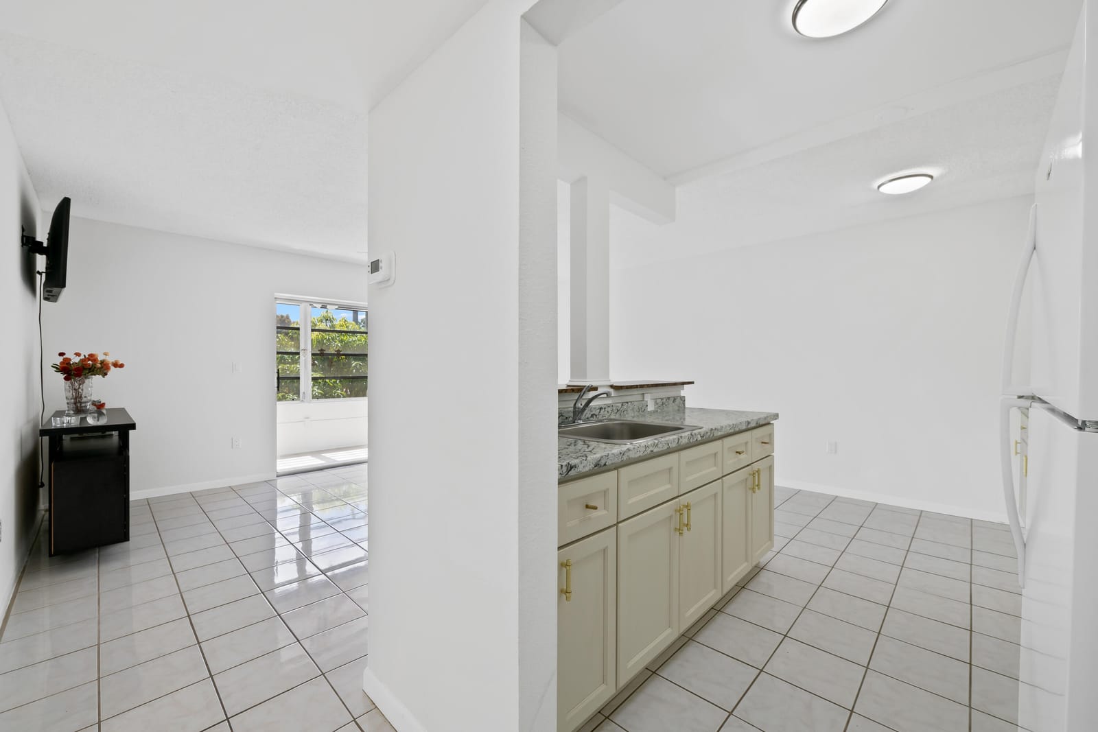 5190 E Sabal Palm Boulevard 209 — photo 8