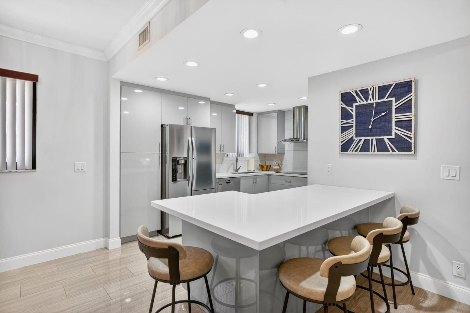 1401 NE 9th Street 10 — photo 3