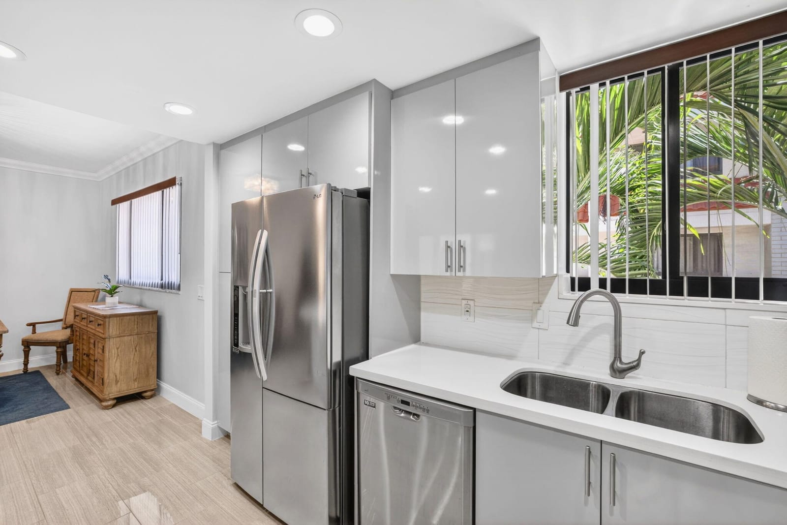 1401 NE 9th Street 10 — photo 5