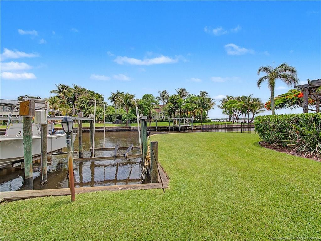 1910 NW Cove Circle, Stuart, FL 34994 photo 12