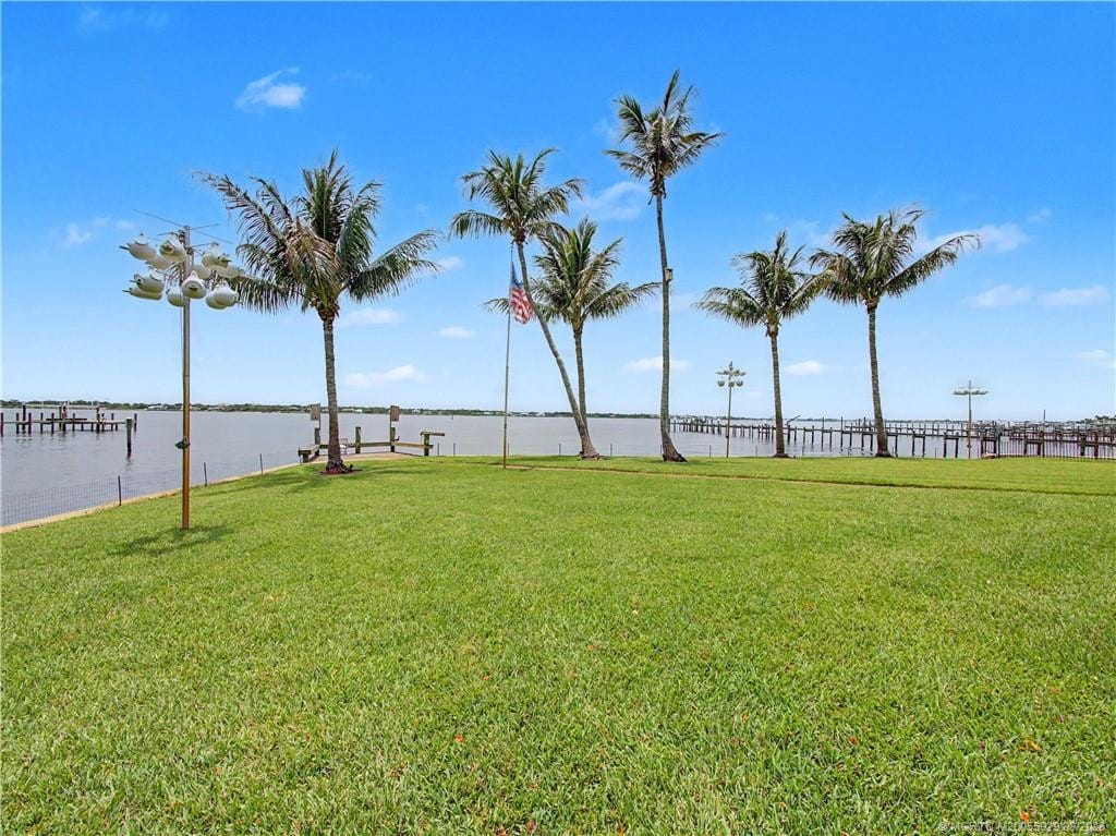 1910 NW Cove Circle, Stuart, FL 34994 photo 16