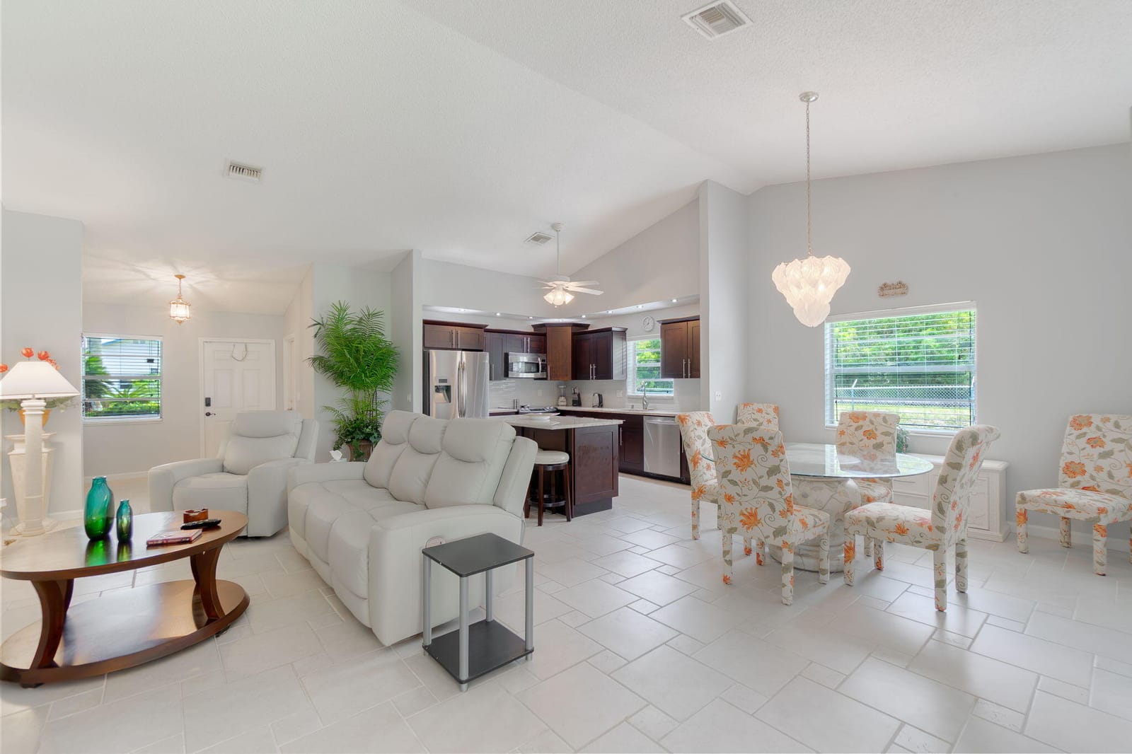 5487 Crystal Anne Drive — photo 12