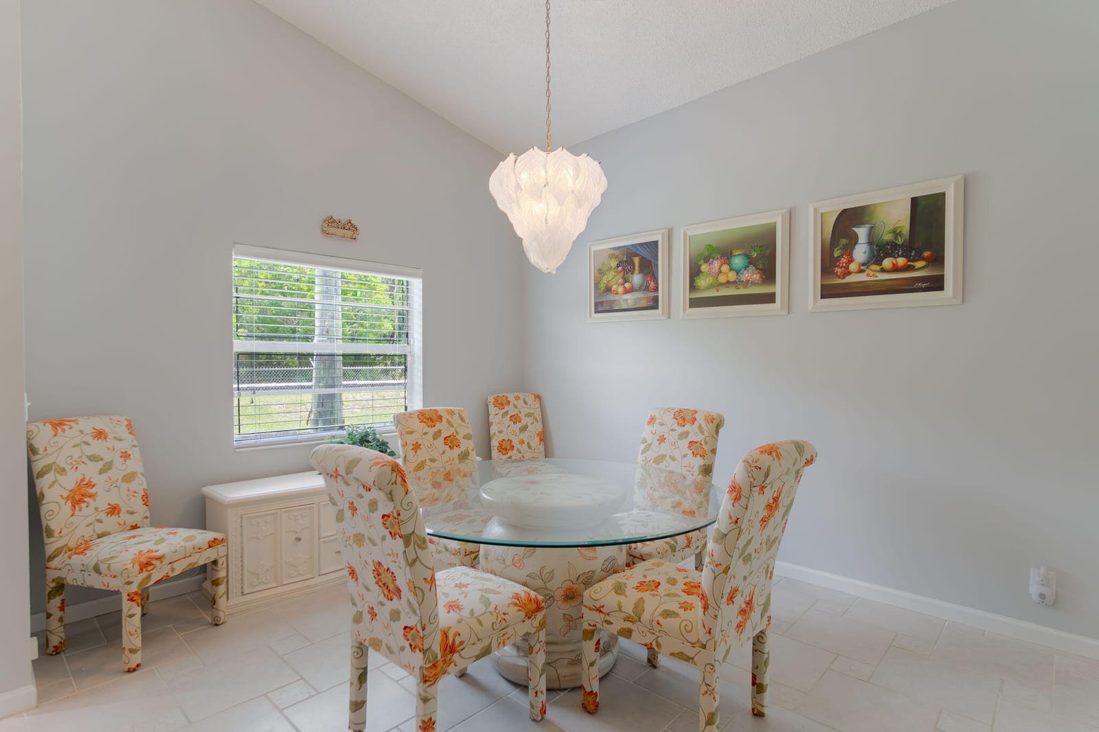 5487 Crystal Anne Drive — photo 9