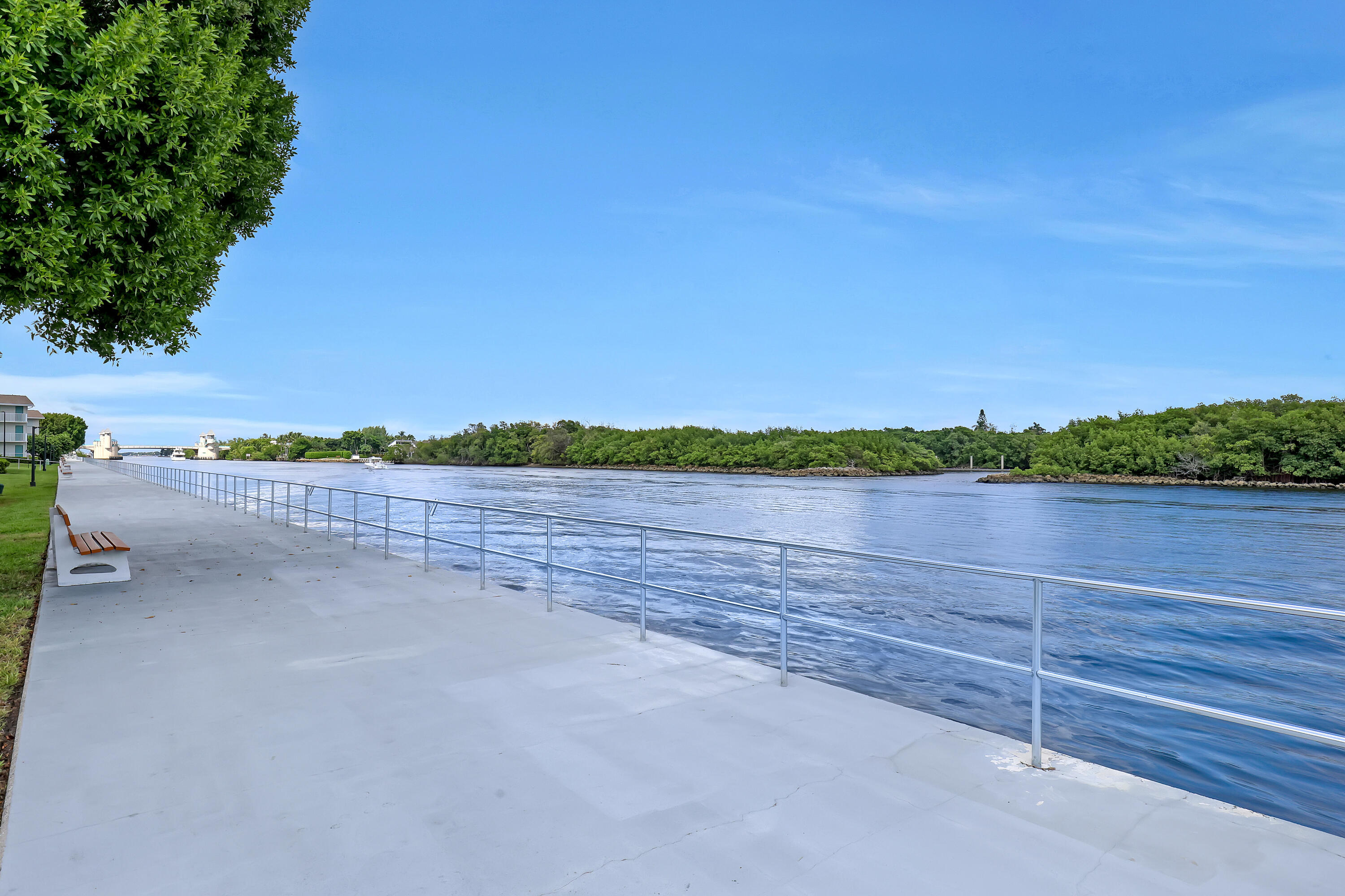 680 Horizon W, Boynton Beach, FL 33435, Boynton Beach