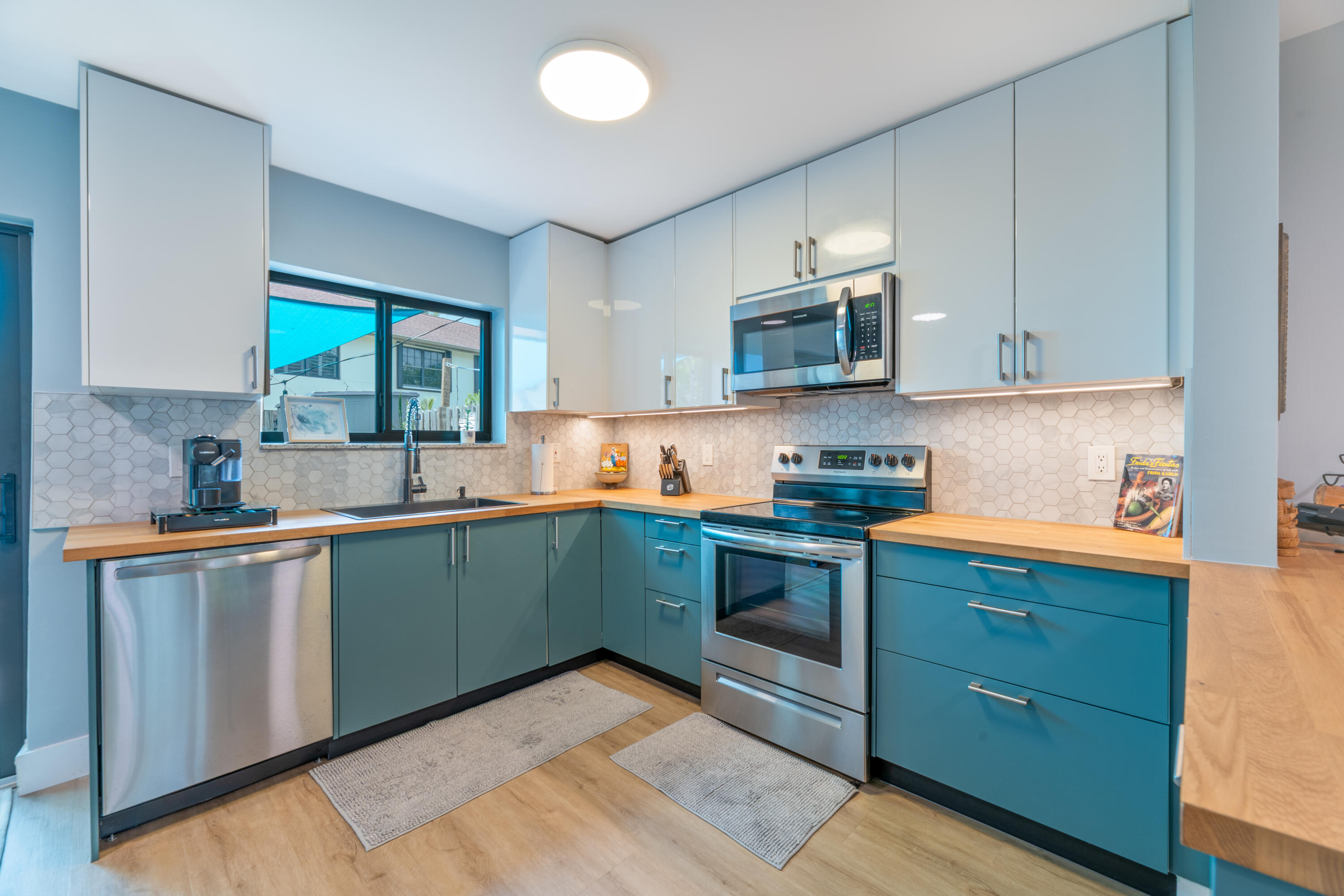 308 City View Drive, Fort Lauderdale, FL 33311, Fort Lauderdale