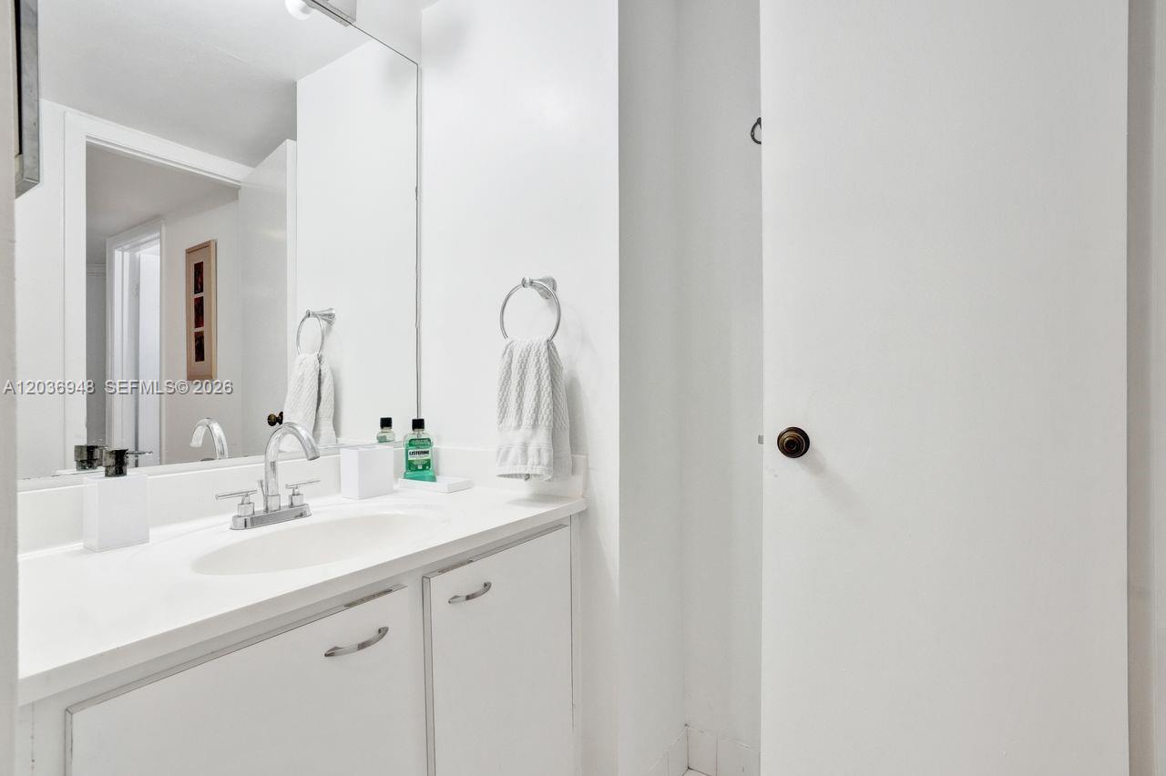 4555 SW 68th Ct Circle 111, Miami, FL 33155 photo 14