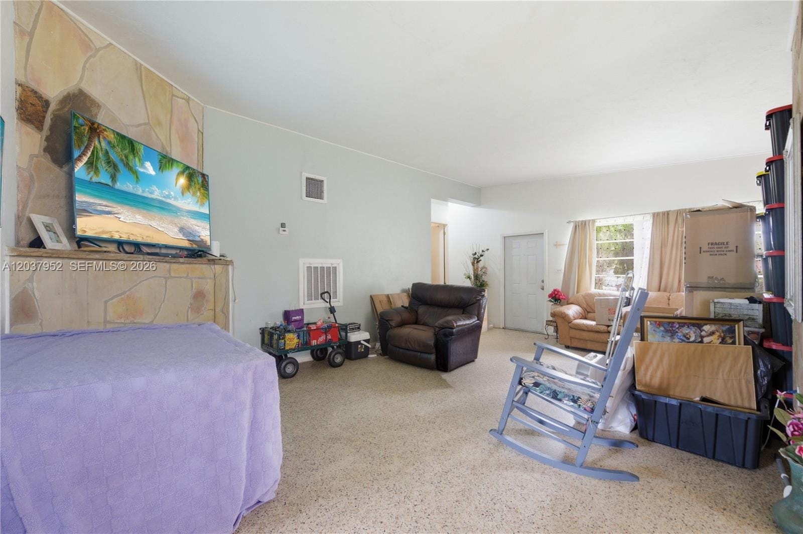 20525 Jacaranda Road — photo 2